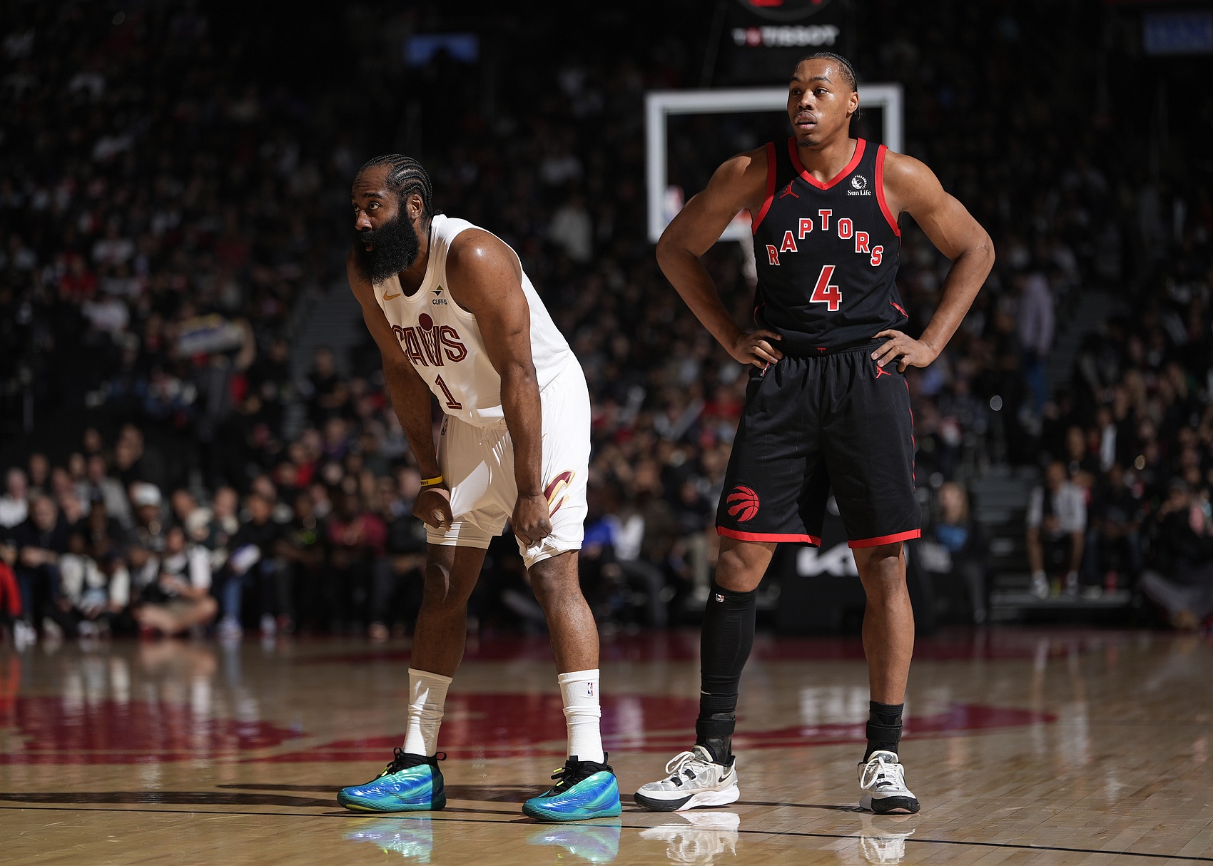 企鹅体育排球直播-2-2还是3-1？ESPN预测明天G4胜率：骑士43.5%落下风 猛龙56.5%